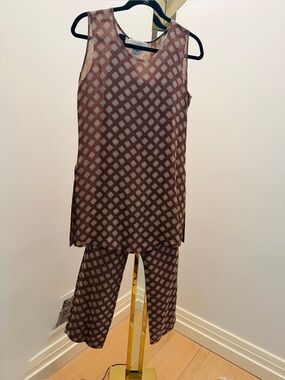 Griffith & Gray for St. John Sleeveless Tunic and Pants, Size 6